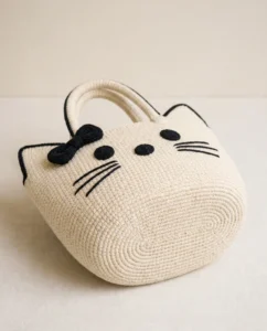 handmade crochet bow bag details