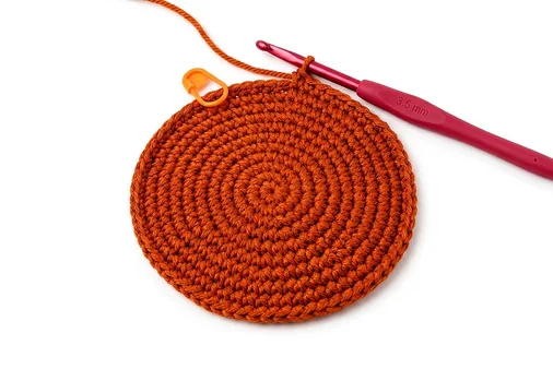 crochet red panda mushroom pattern step 2: Body: lower section