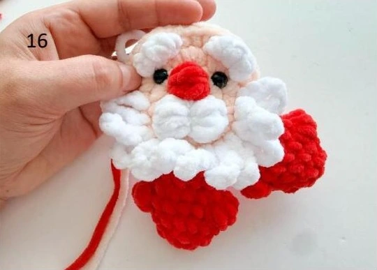 Santa • Photo 16: red arms in progress