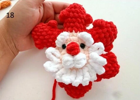 Santa • Photo 18